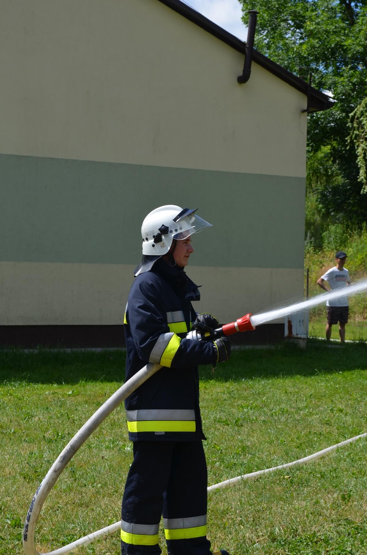 ćwiczenia nowych strażaków osp konopnica